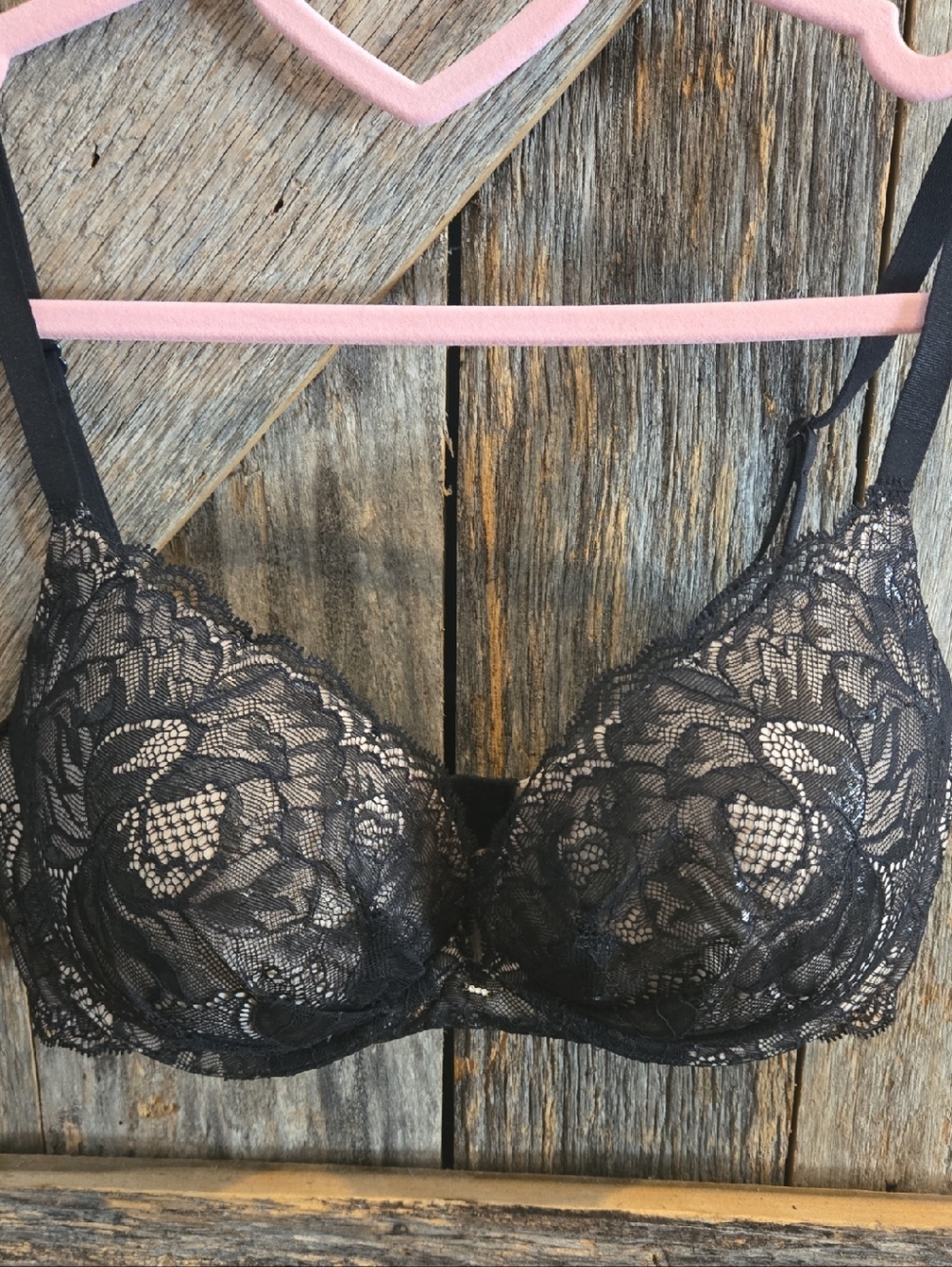 Victoria's Secret Plunge Black Lace Underwire Bra